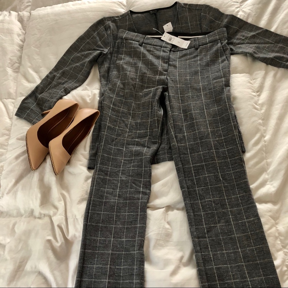 Ann Taylor Plaid Pant Set - Picture 5 of 6